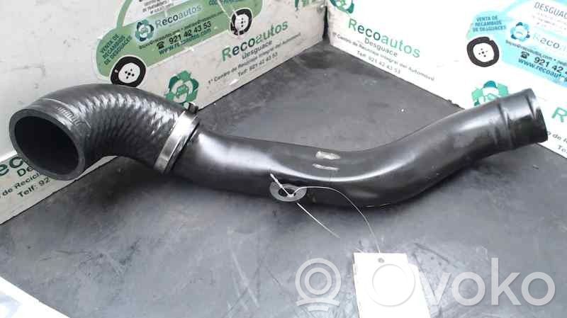 Ford Focus Ilmastointilaitteen putki (A/C) 