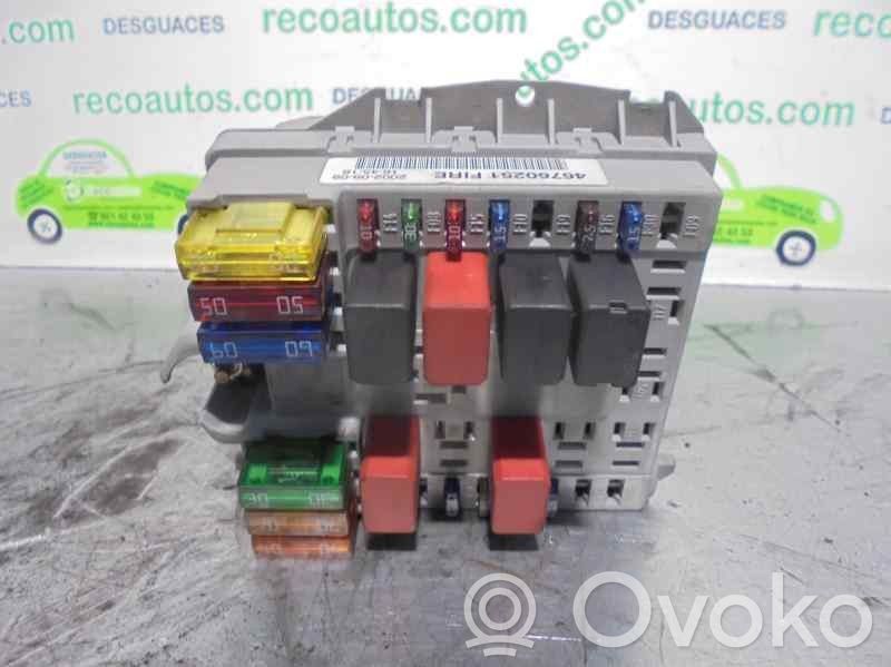 Fiat Punto (188) Fuse box set 