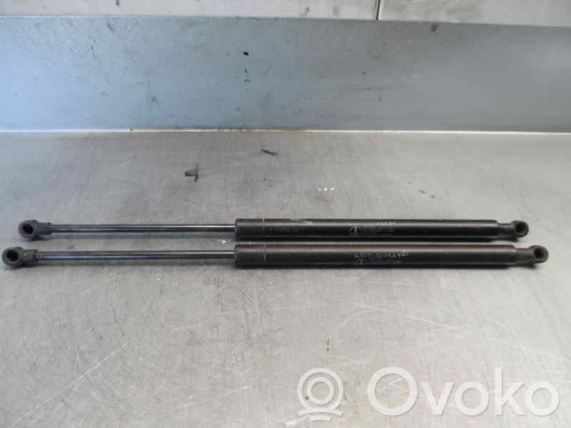 Citroen Xsara Konepellin kaasujousi 