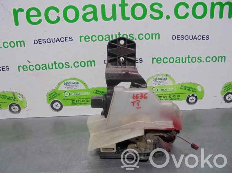 Volkswagen Passat Alltrack Serratura portiera posteriore
