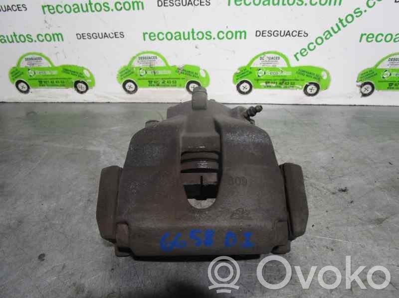 Honda Accord Zacisk hamulcowy przedni 