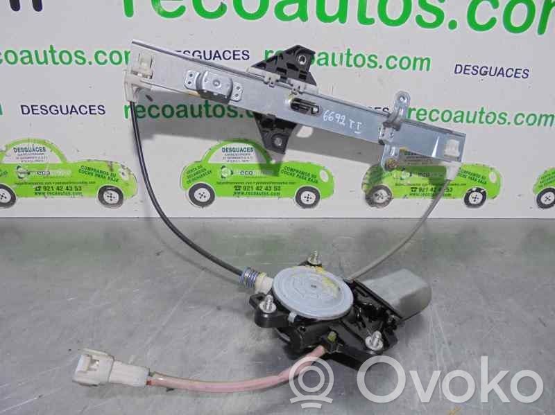 Suzuki Liana Meccanismo di sollevamento del finestrino posteriore senza motorino