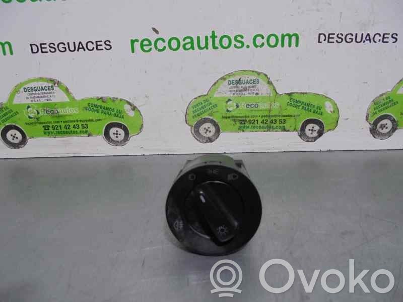 Volkswagen Golf SportWagen Comutator lumini bord 