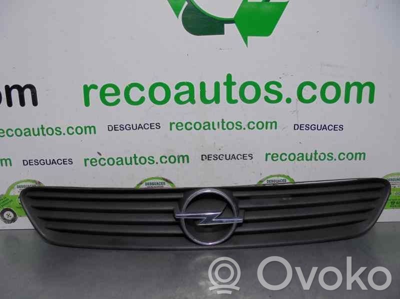 Opel Astra G Griglia anteriore