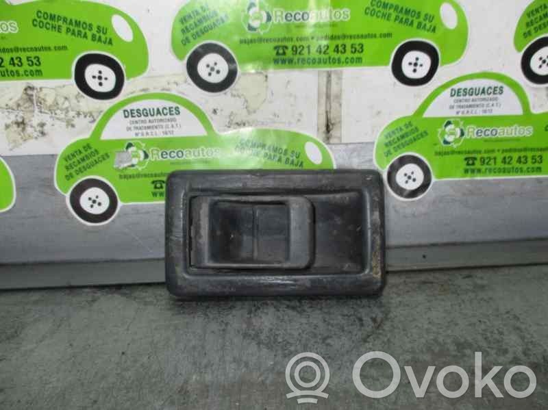 Manecilla interna puerta trasera   1300835650