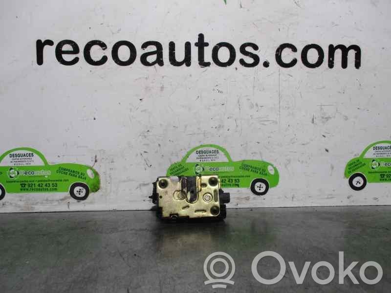 Renault 19 Takaoven lukko 