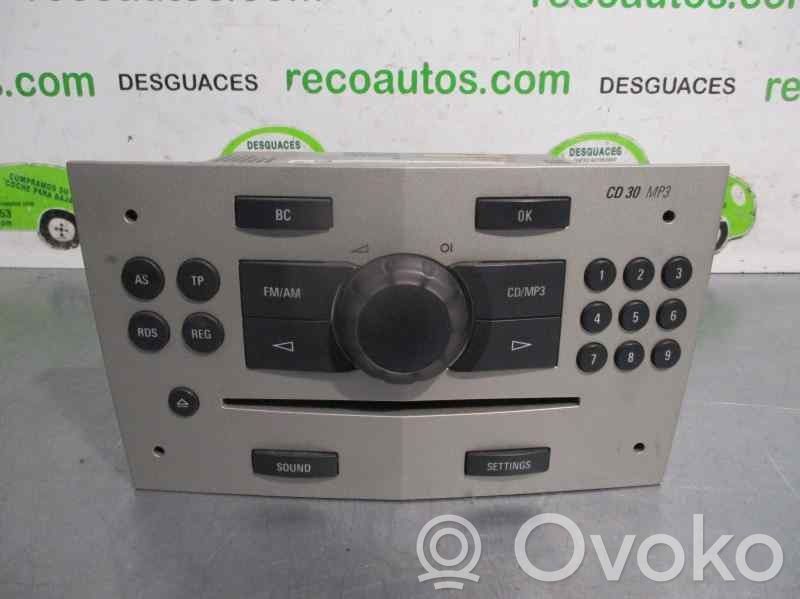 Opel Corsa C Steuergerät Audioanlage Soundsystem Hi-Fi 