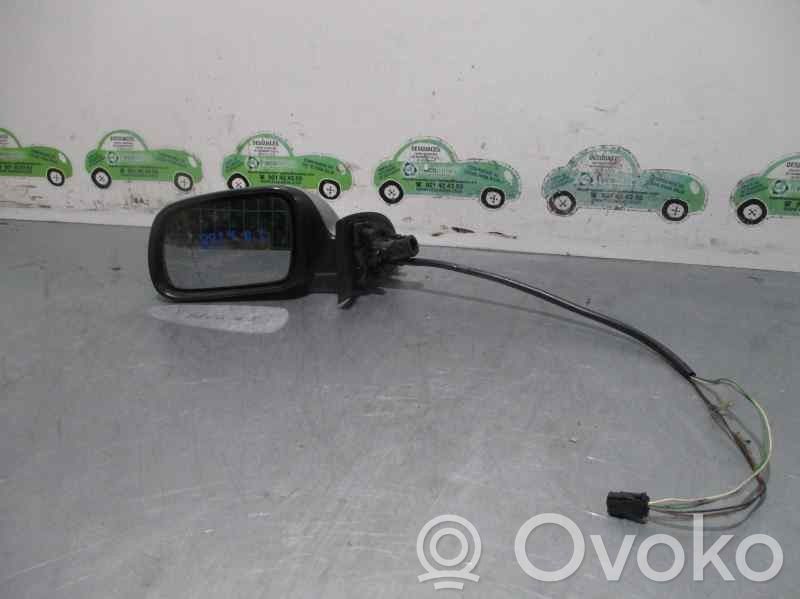 Peugeot 307 Front door electric wing mirror 
