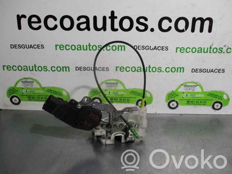 Peugeot 107 Priekšpusē slēdzene 