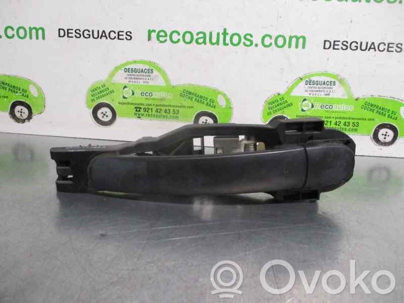 Manecilla externa puerta trasera   5P0839885A