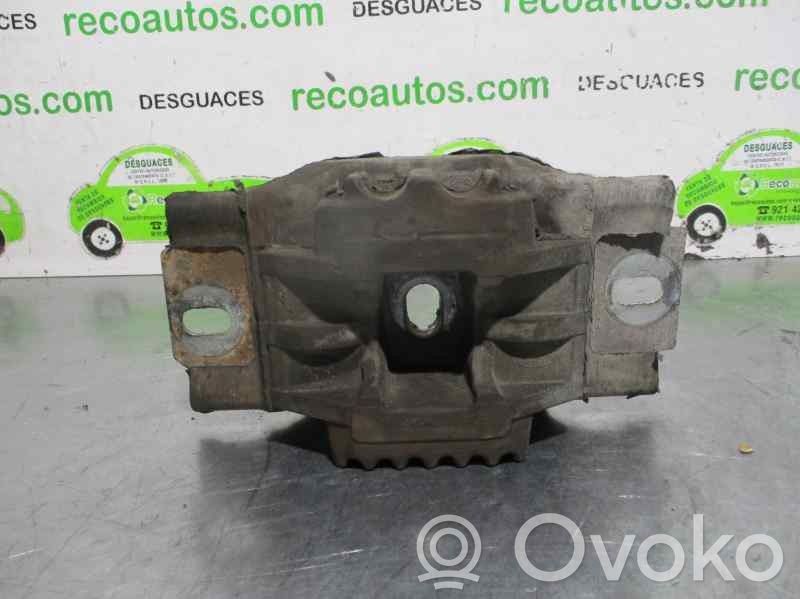Engine mount bracket   2S617M121BB