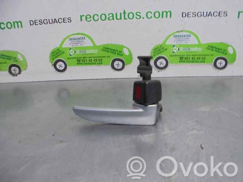 Mazda 5 Front door interior handle 