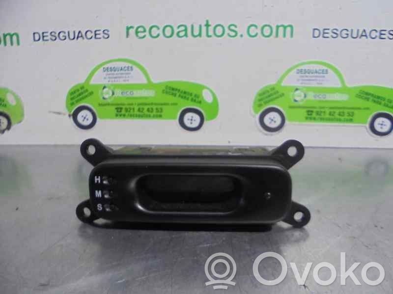 Daewoo Tacuma Uhr 