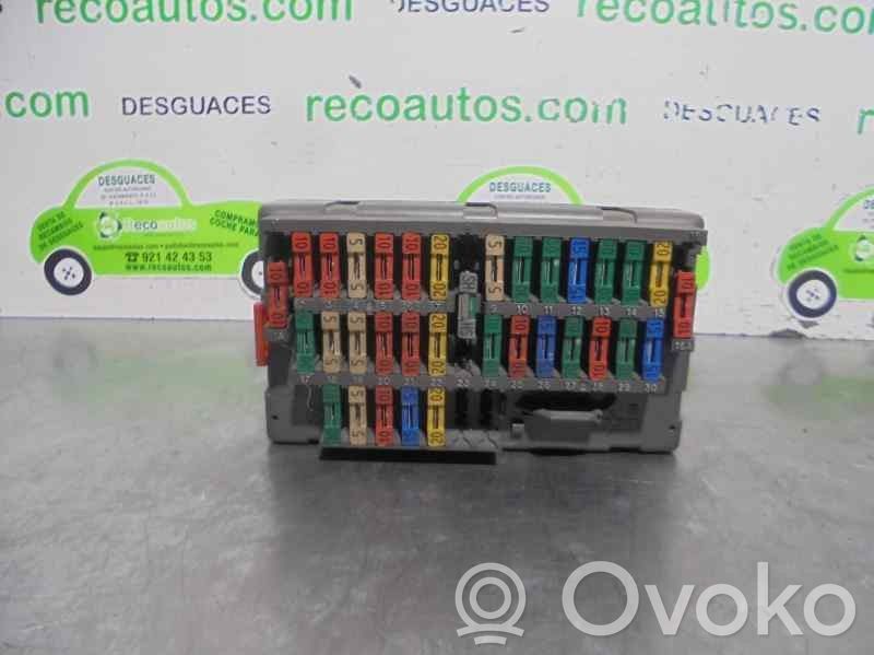 Peugeot 406 Set scatola dei fusibili 