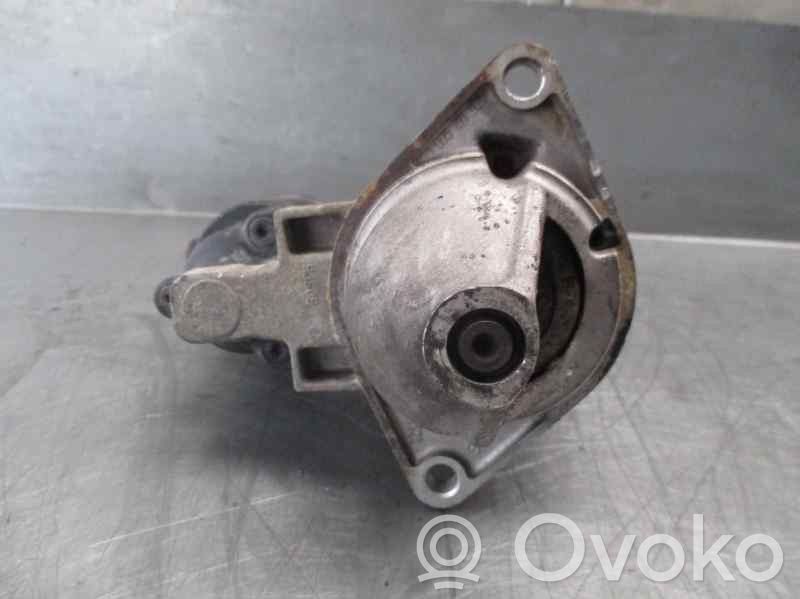 Opel Corsa B Starteris 