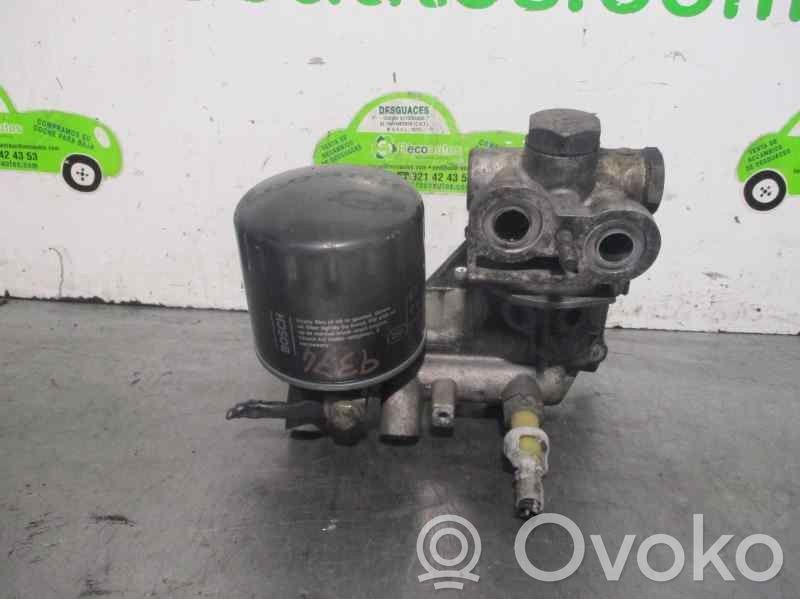 Renault Espace III Mocowanie / uchwyt filtra oleju