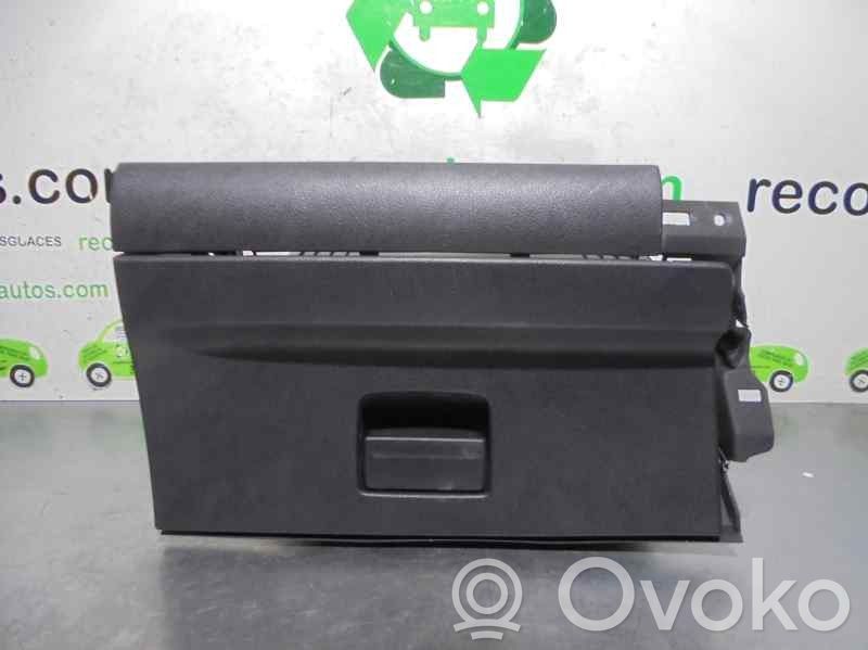 Guantera   6M21U04406