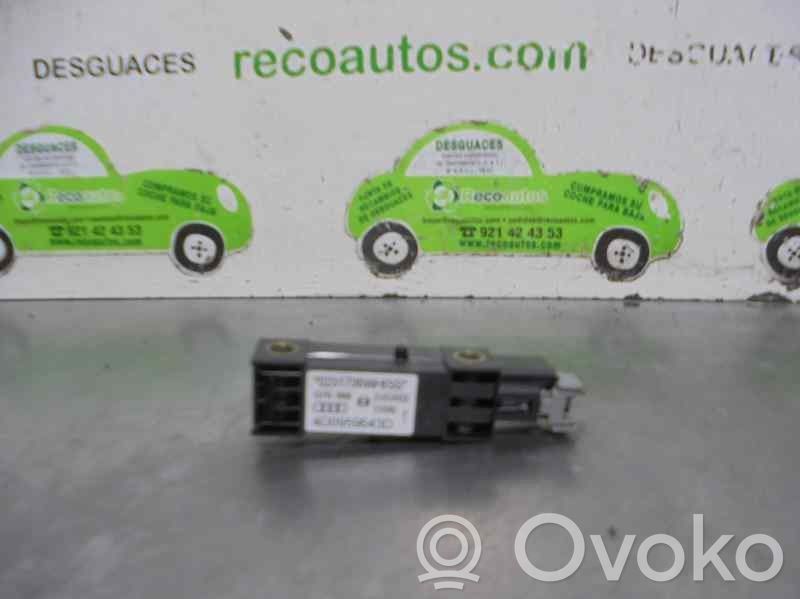 Audi A8 S8 D2 4D Anturi 
