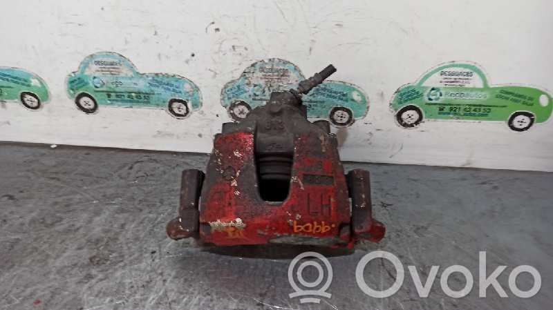 Mazda 5 Zacisk hamulcowy przedni 