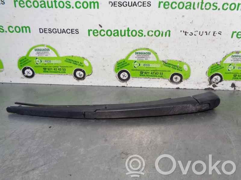Mazda 5 Brazo del limpiaparabrisas trasero 