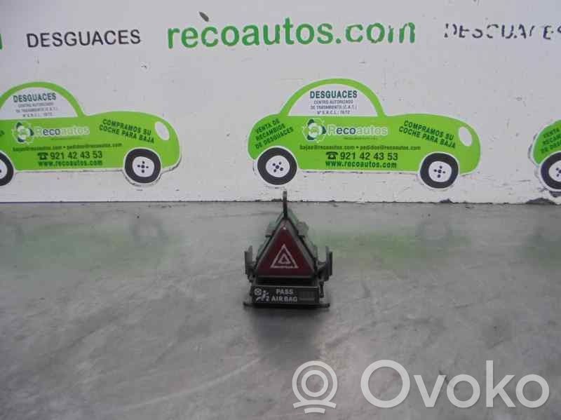 Mercedes-Benz B W245 Interruttore luci di emergenza