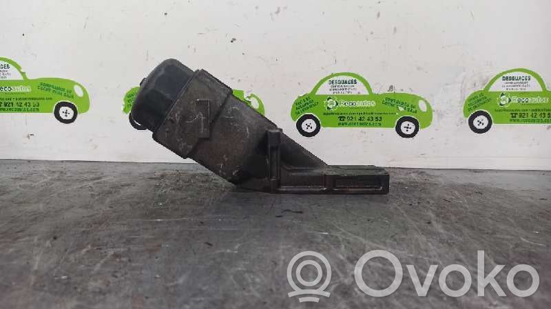 BMW 3 E36 Öljynsuodattimen kannake 