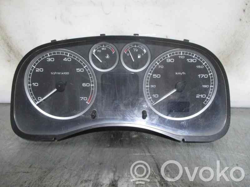 Peugeot 307 Geschwindigkeitsmesser Cockpit 