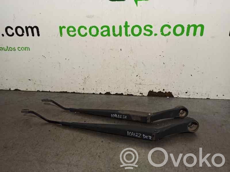SsangYong Kyron Brazo del limpiaparabrisas delantero