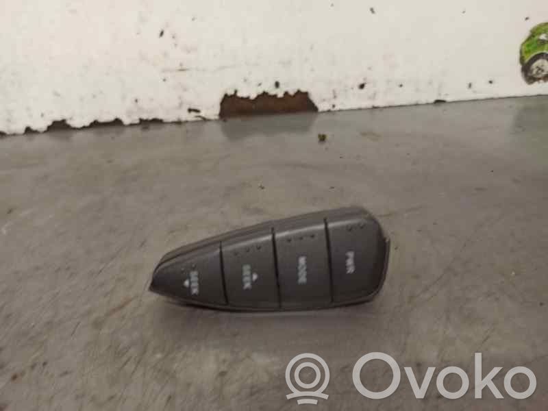 SsangYong Kyron Butoane/comutatoare pe volan
