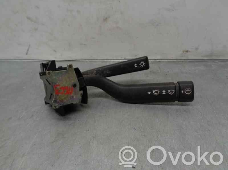 Commodo d'essuie-glace   95VB11K665AA