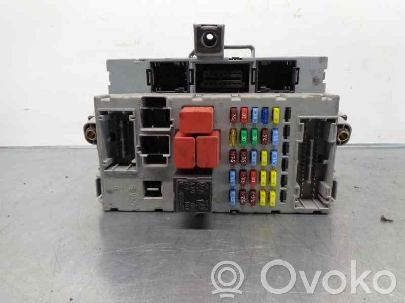 Fiat Idea Juego de caja de fusibles 
