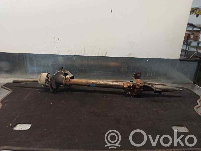 Nissan Terrano Steering wheel axle 