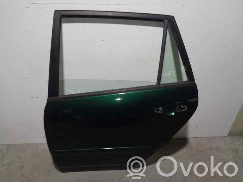 Toyota Corolla E110 Puerta trasera 