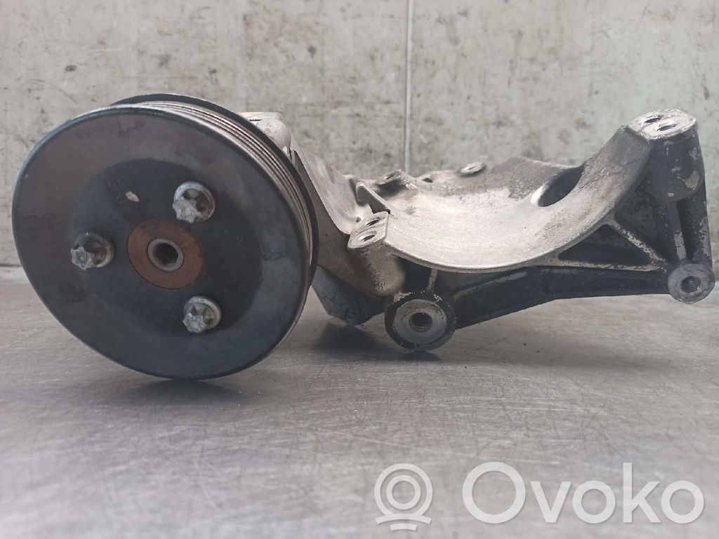 Opel Vectra B Ohjaustehostimen sähköpumppu 