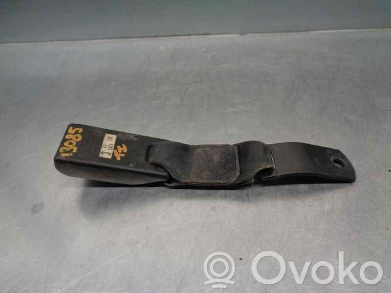 Mazda MX-3 Hebilla del cinturón de seguridad trasero 