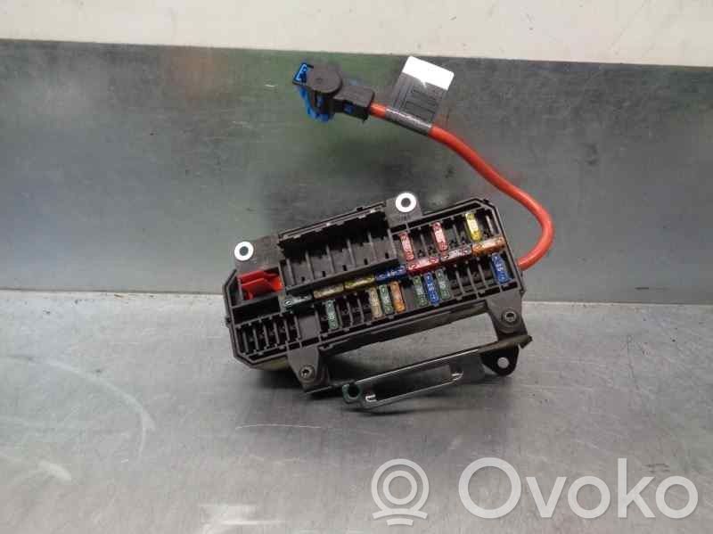 BMW 7 E65 E66 Set cutie siguranțe 