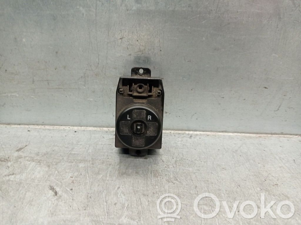 KIA Carnival Wing mirror switch 