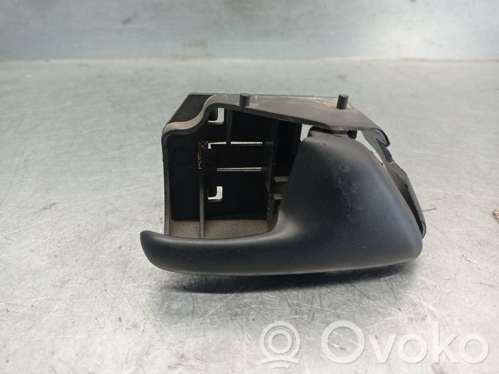 Volkswagen Polo III 6N 6N2 6NF Takaoven sisäkahva 