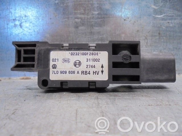 Sensor   7L0909606A,0232100F280E,BOSCH