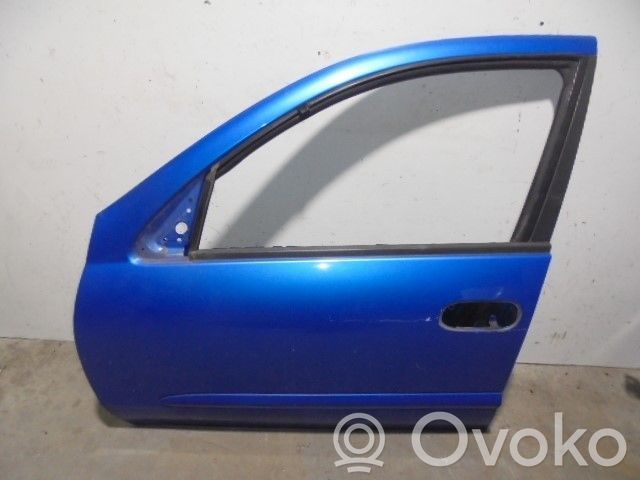Nissan Almera N16 Ușă față
