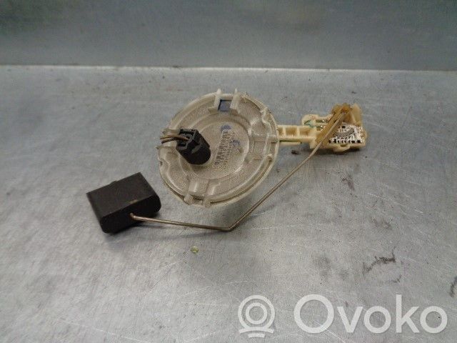 BMW 7 E38 Polttoainesäiliön pumppu 