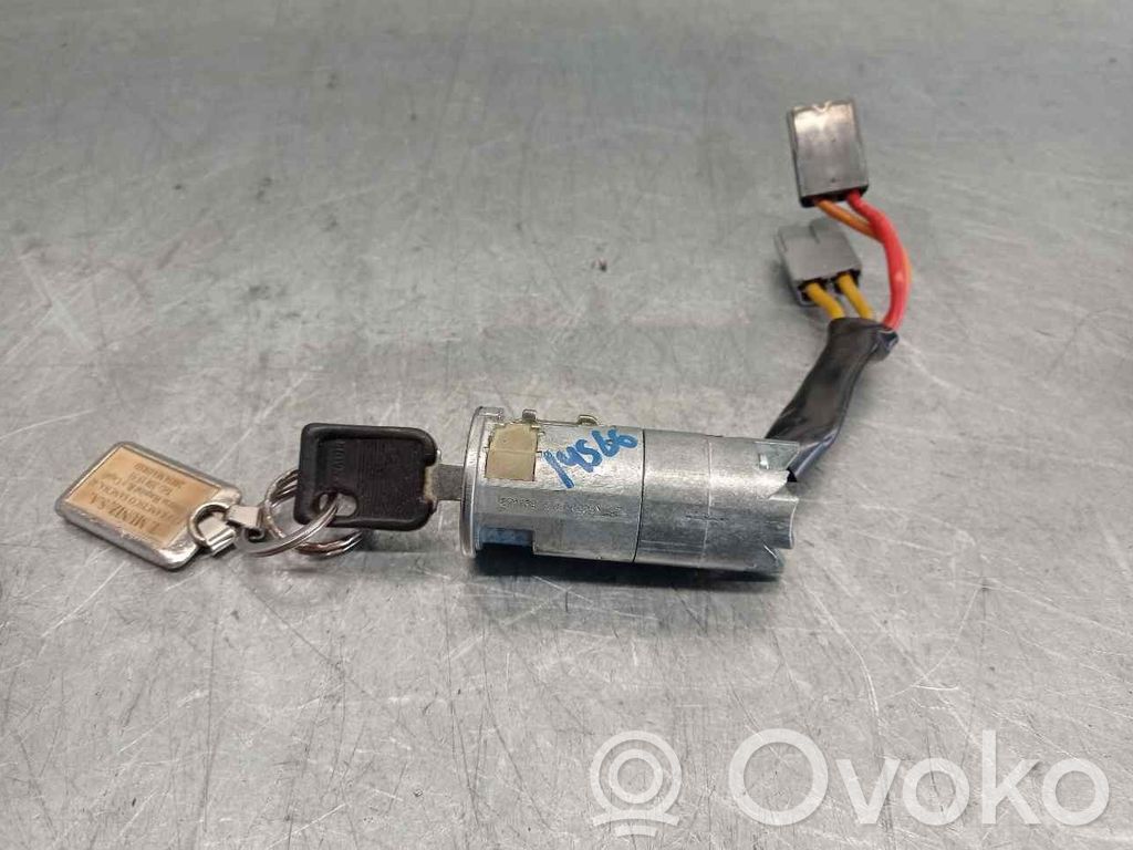 Renault Clio I Ignition lock 
