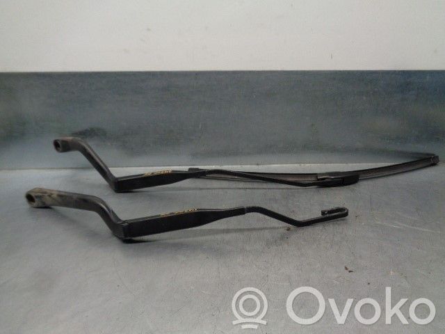 Volvo C70 Braccio della spazzola tergicristallo anteriore 