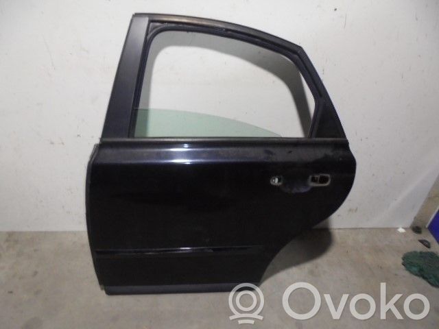 Takaovi   31335461,NEGRA,4PUERTAS