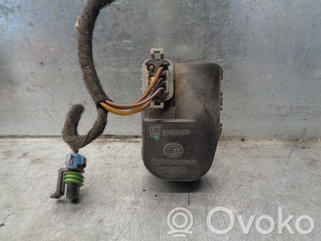 Opel Omega B2 Motor reglare nivel far 