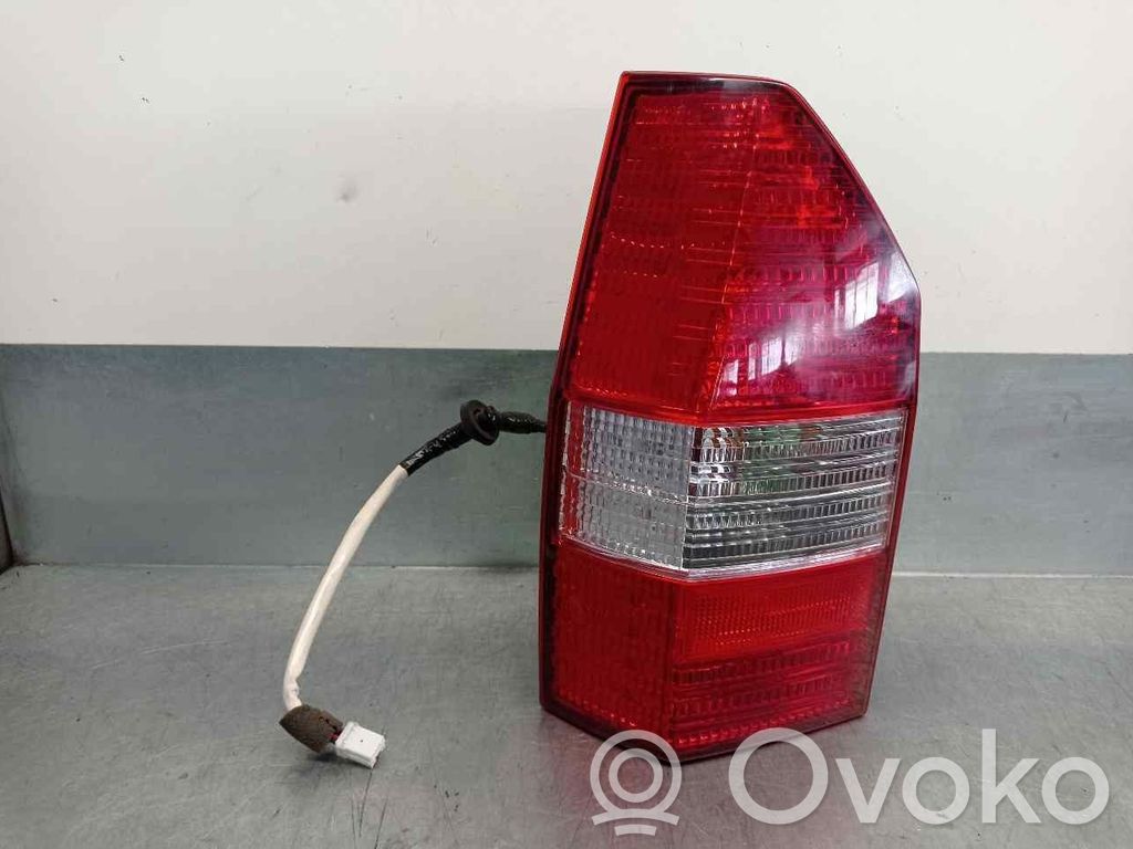 Mitsubishi Space Wagon Galinis žibintas kėbule 