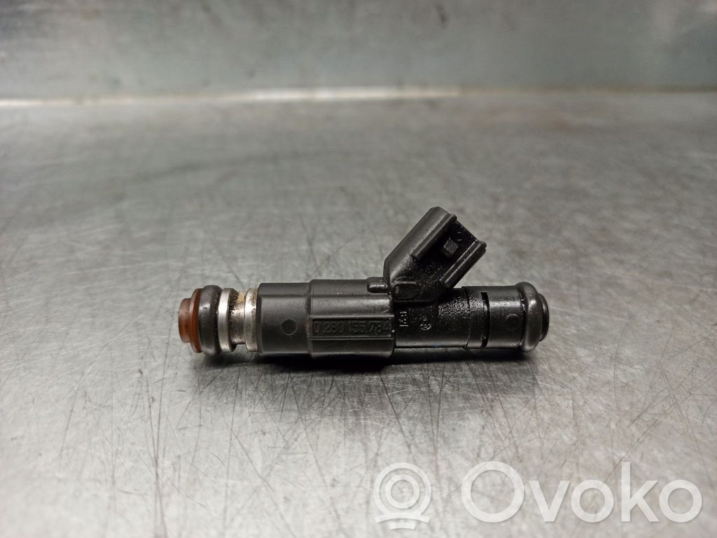 Inyector de combustible   04669938,0280155784,BOSCH