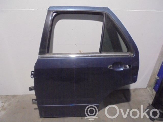 Cadillac SRX Rear door 