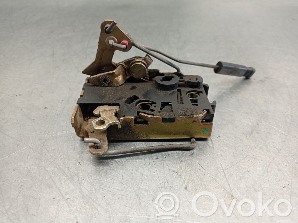 Peugeot 309 Serratura portiera anteriore 