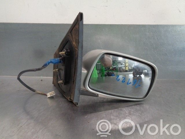 Toyota Yaris Front door electric wing mirror 